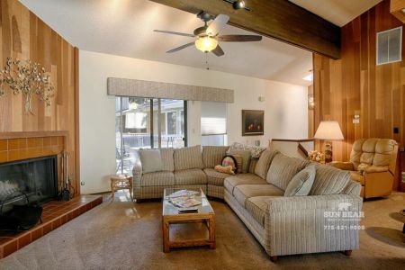 Sun Bear Realty & Vacation Rentals, 1000 Lakeshore #10