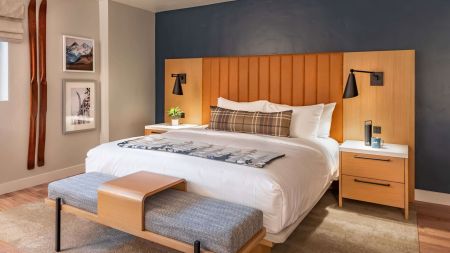 The Incline Lodge, King ADA Room