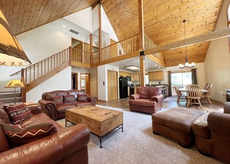 West Lake Properties, Evergreen Escape