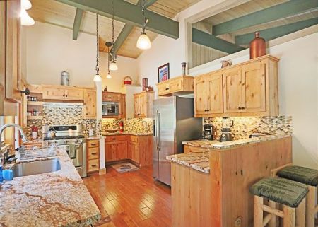 West Lake Properties, Chamber's Delight