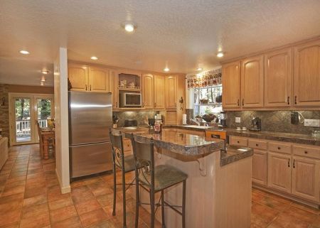 West Lake Properties, Marie's Getaway