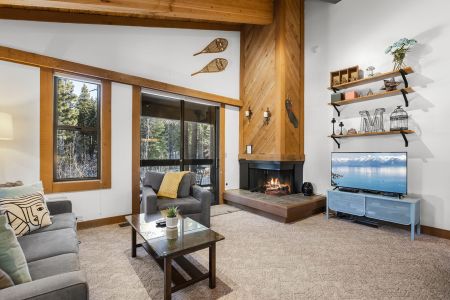 Tahoe Signature Properties, Creekside Getaway