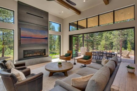 Tahoe Luxury Properties, Lift and Tee Retreat