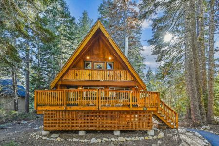 Tahoe Getaways, Cabin Rentals