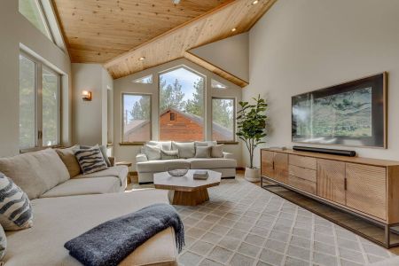 Tahoe Luxury Properties, Moondance