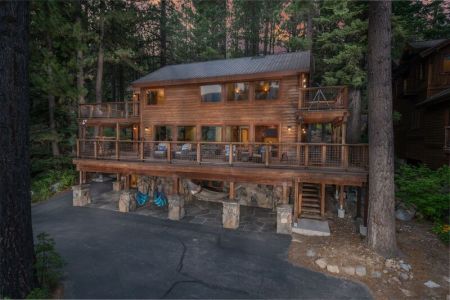 Tahoe Truckee Vacation Properties, Dahlin's Landing