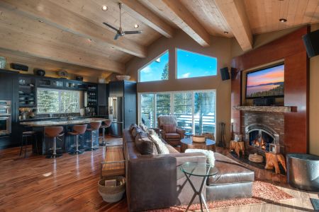 Tahoe Signature Properties, Eagle's Nest Lodge