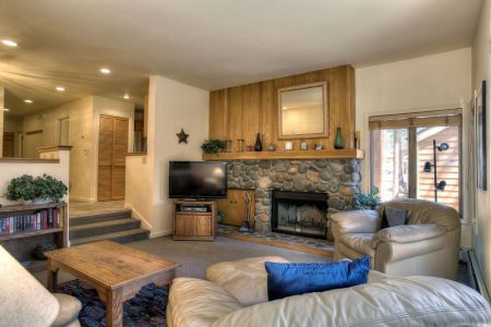 Sun Bear Realty & Vacation Rentals, McCloud 232