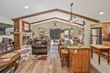 Sun Bear Realty & Vacation Rentals, Diamond Peak 1236ST