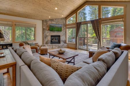 Tahoe Luxury Properties, Just Grand