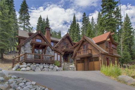 Tahoe Luxury Properties, Backside 180