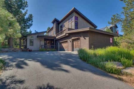 Tahoe Getaways, Norse Hall