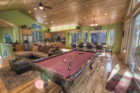 Lake Tahoe Accommodations, Hawk's View Hideaway