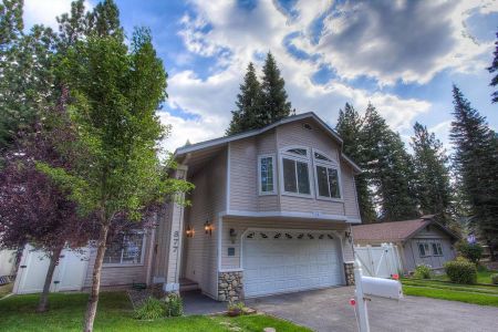 Lake Tahoe Accommodations, Wolfpack Refuge