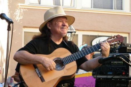 Cottonwood Restaurant, Live Music from George Souza