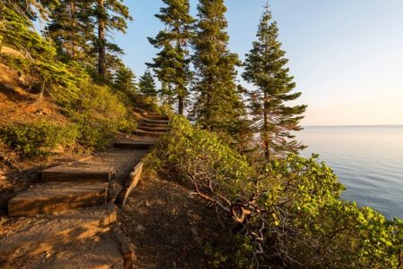 Sierra State Parks Foundation, Veterans Day: Free Admission