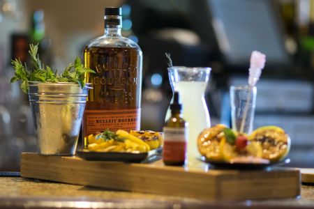 Everline Resort & Spa, HOLIDAY MIXOLOGY CRAFT COCKTAIL EVENT