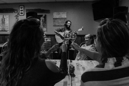 CB's Bistro, Live Music with Ben fuller