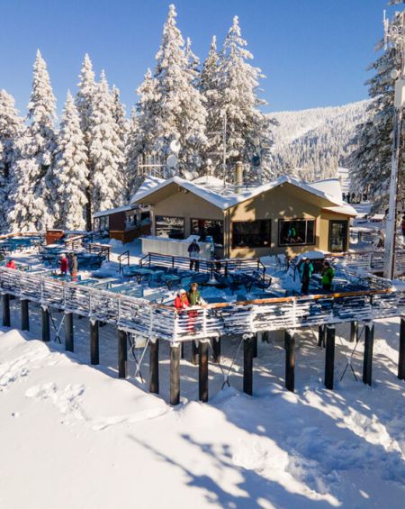 Diamond Peak Ski Resort, Season Passholder Early Ups + Breakfast at Snowflake Lodge