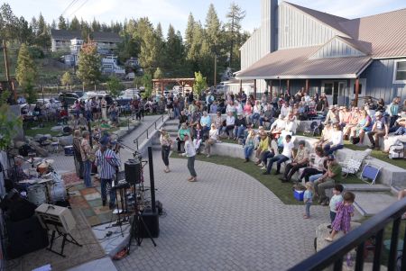 Truckee Donner Recreation & Park District, Music in the Downtown Park