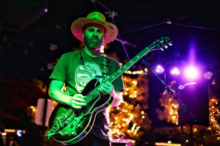 Tessie's Cocktails & Chords, Monday's with Jamie Saso Live