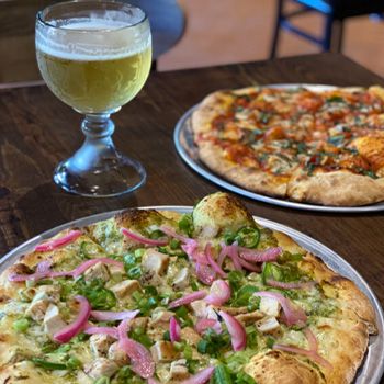 Tahoe Tavern & Grill, Create Your Own Pizza
