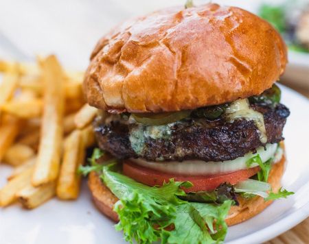 Auld Dubliner Irish Pub & Restaurant, Pub Burger