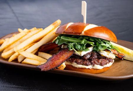 Rocker Restaurant, Rocker Burger