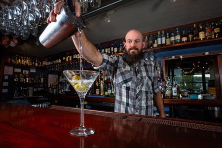 Cottonwood Restaurant, Nightly Happy Hours!