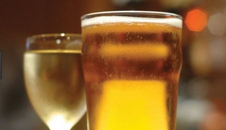 Sidelines Sports Pub, Happy Hour 3 pm – 7 pm