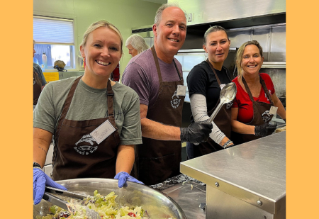 Mott Canyon Tavern & Grill, Motzee!