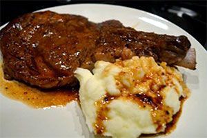 Rookie's Sports Bar & Grill, Ribeye Thursday