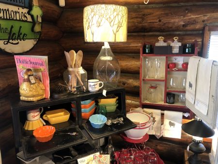 Welcome Home Shoppe, Kitchen Tools & Accessories