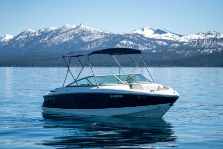 Sunnyside Water Sports, 22' Cobalt Boat Rental