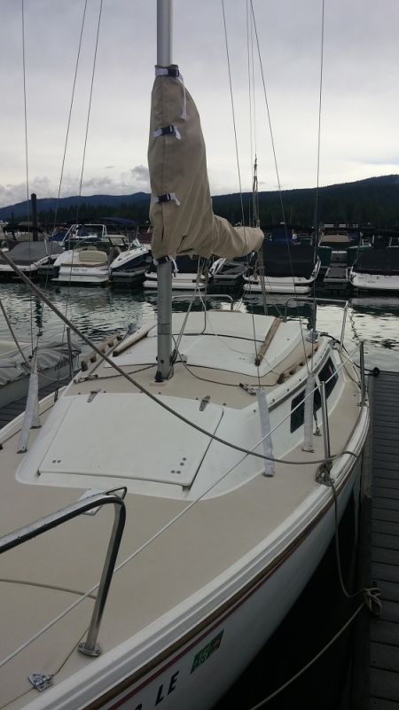 Tahoe City Marina, 22' Sailboat Rental