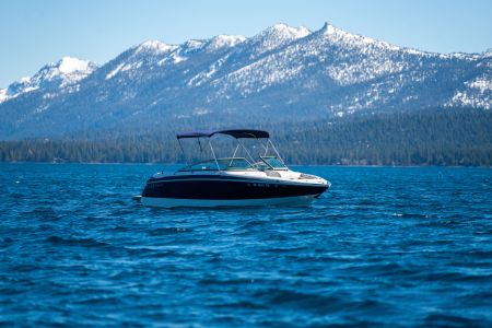 Sunnyside Water Sports, 24' Cobalt Boat Rental