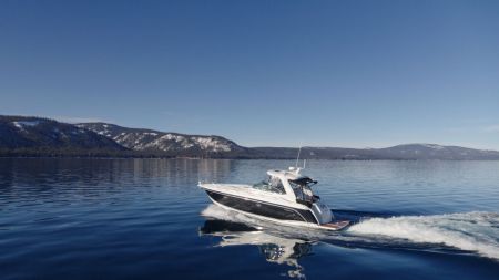 Tahoe Yacht Charters, SeaRay SLX 400 40' Performance Yacht