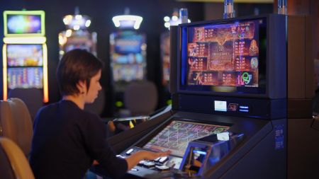 Crystal Bay Casino, Slots