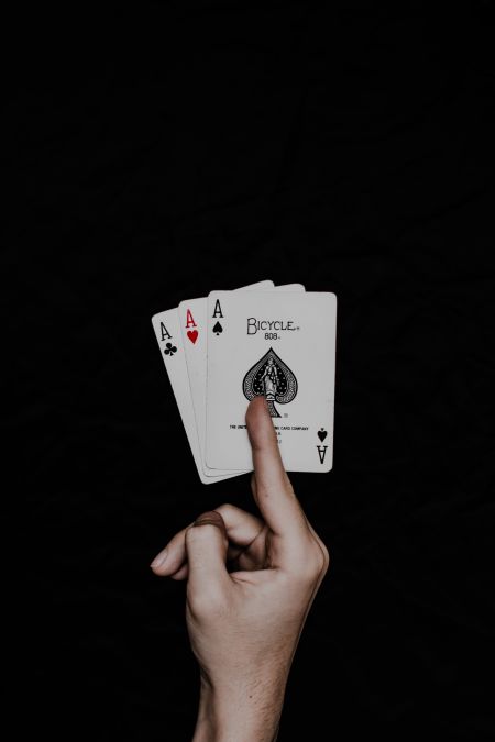Grand Lodge Casino, Three Card Poker