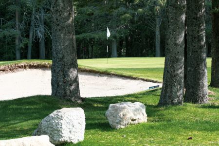 Lake Tahoe Golf Course, 18 Holes