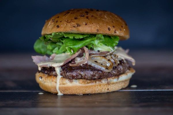 10 Fantastic Burger Joints in Lake Tahoe | Lake Tahoe